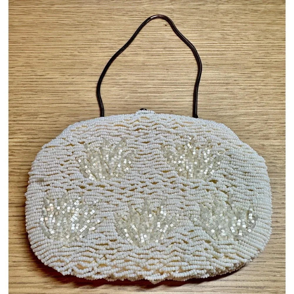 Vintage Handmade Hong Kong White Beaded Evening Purse Kiss Lock Clutch